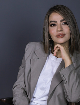 mina-kaveh-dermaplane-expert